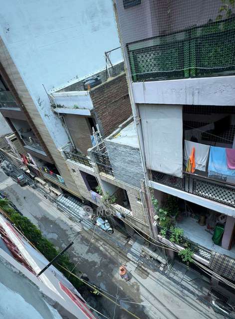 4 BHK Flat For Sale  In Krishna Nagar