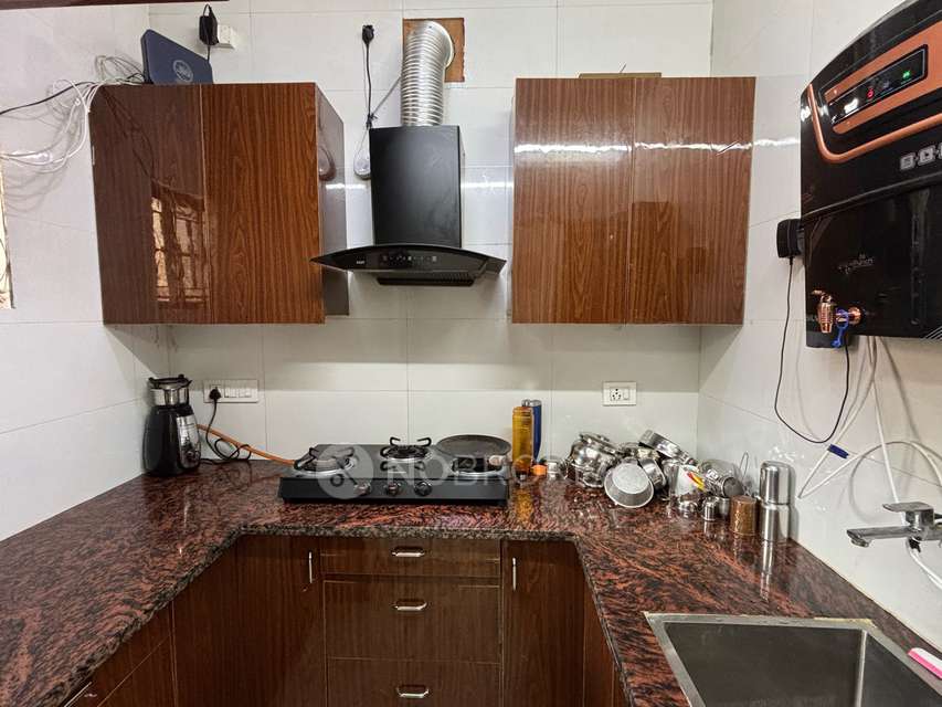 2 BHK Flat In Dda Flats For Sale  In Pitampura