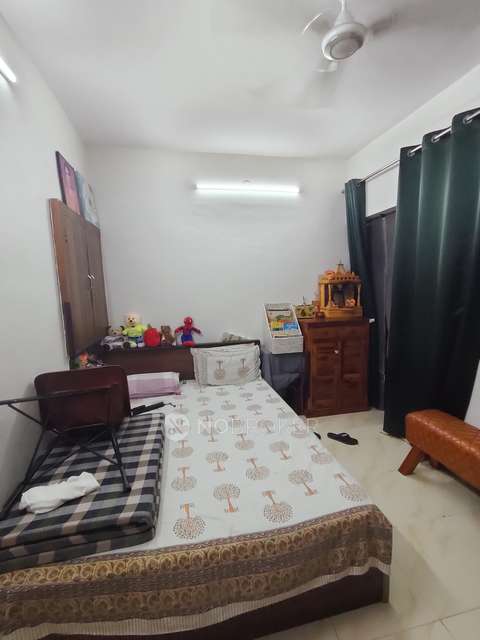 2 BHK Flat In Dda Flats For Sale  In Pitampura