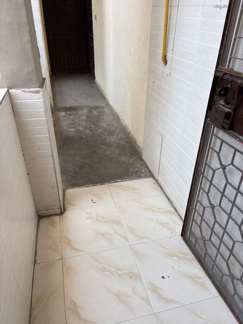 2 BHK Flat In Dda Flats For Sale  In Pitampura