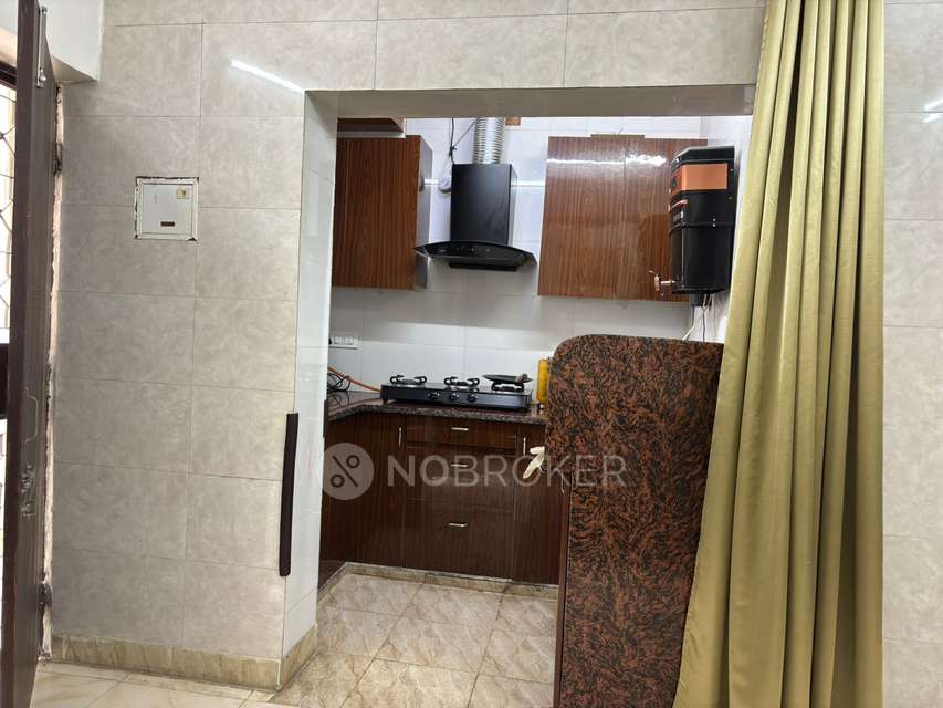 2 BHK Flat In Dda Flats For Sale  In Pitampura