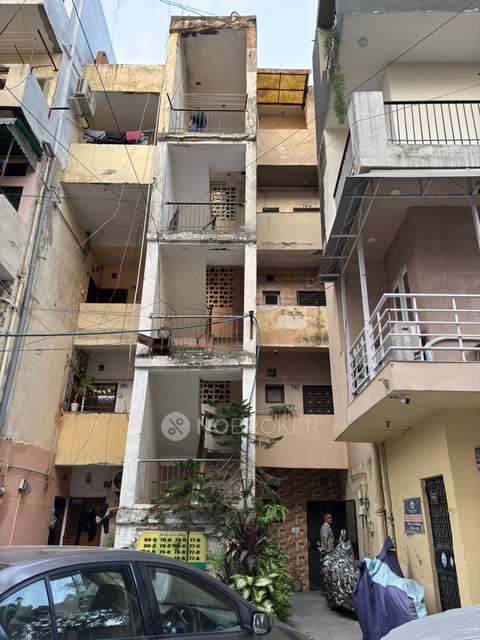 2 BHK Flat In Dda Flats For Sale  In Pitampura