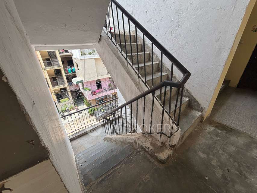 2 BHK Flat In Dda Flats For Sale  In Pitampura