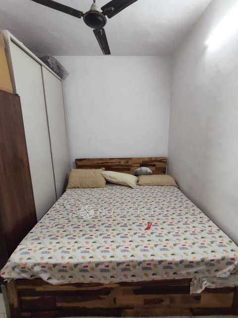 2 BHK Flat In Dda Flats For Sale  In Pitampura