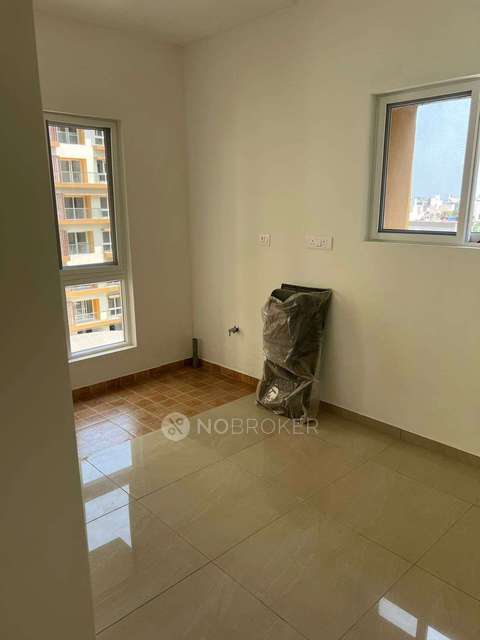 2 BHK Flat In Tvs Emerald Peninsula For Sale  In Manapakkam