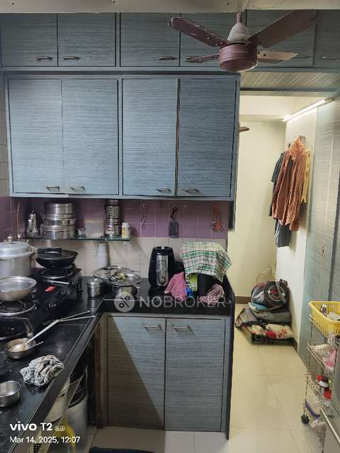 1 RK Flat In Jaiprakash Nagar Chs For Sale  In Ghatkopar East