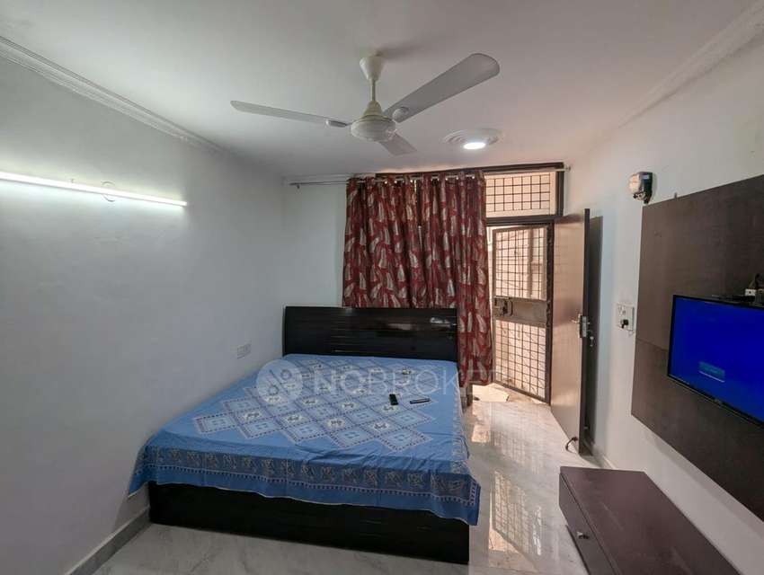 1 RK House for Rent  In Sector 49