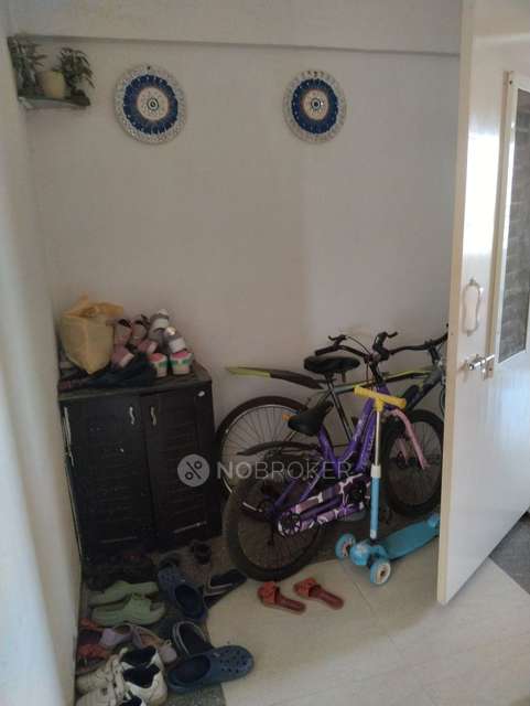 1 BHK Flat In Eves Garden Society For Sale  In Mundhwa 