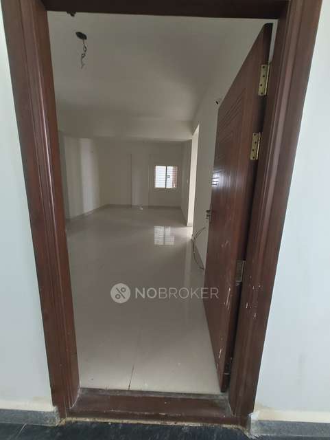 3 BHK Flat In Sri Dhanvi Marvel For Sale  In Narsingi