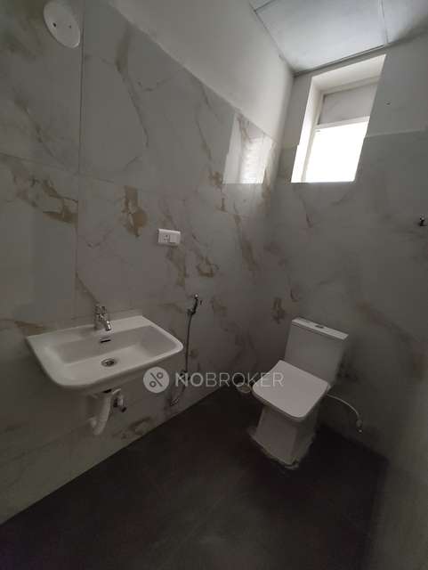 3 BHK Flat In Sri Dhanvi Marvel For Sale  In Narsingi