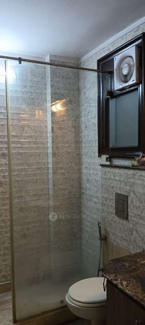 3 BHK Flat In Stand Alone Building For Sale  In Safdarjung Enclave