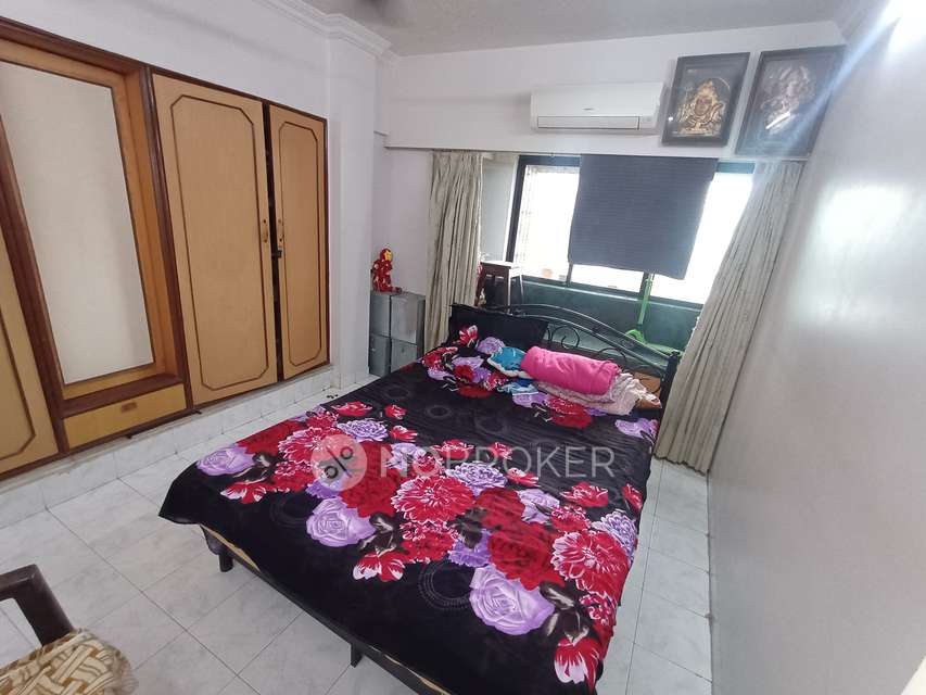 2 BHK Flat In Golden Chariot Chs Ltd For Sale  In Kandivali