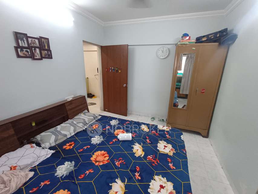 2 BHK Flat In Golden Chariot Chs Ltd For Sale  In Kandivali