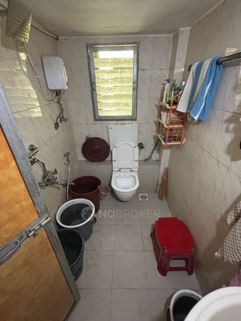 2 BHK Flat In Manisha Apartments For Sale  In Kandivali West