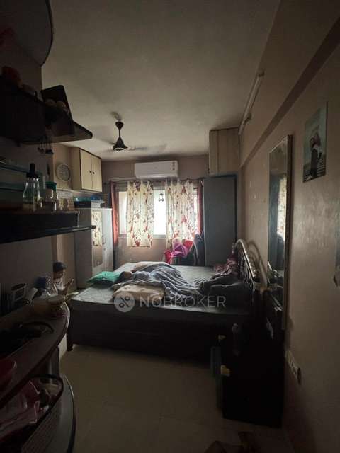 2 BHK Flat In Manisha Apartments For Sale  In Kandivali West