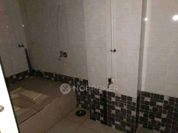 1 RK Flat In Geetanjali Tower  For Sale  In Nana Peth, Ganesh Peth