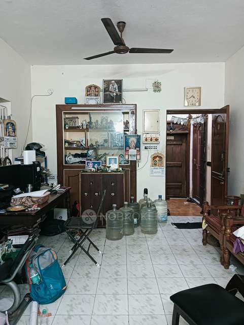 2 BHK Flat In Alapna Aparment For Sale  In Nungambakkam