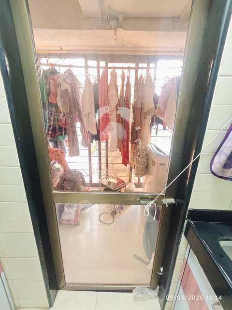 2 BHK Flat In Sanskar Chs For Sale  In  Mulund East