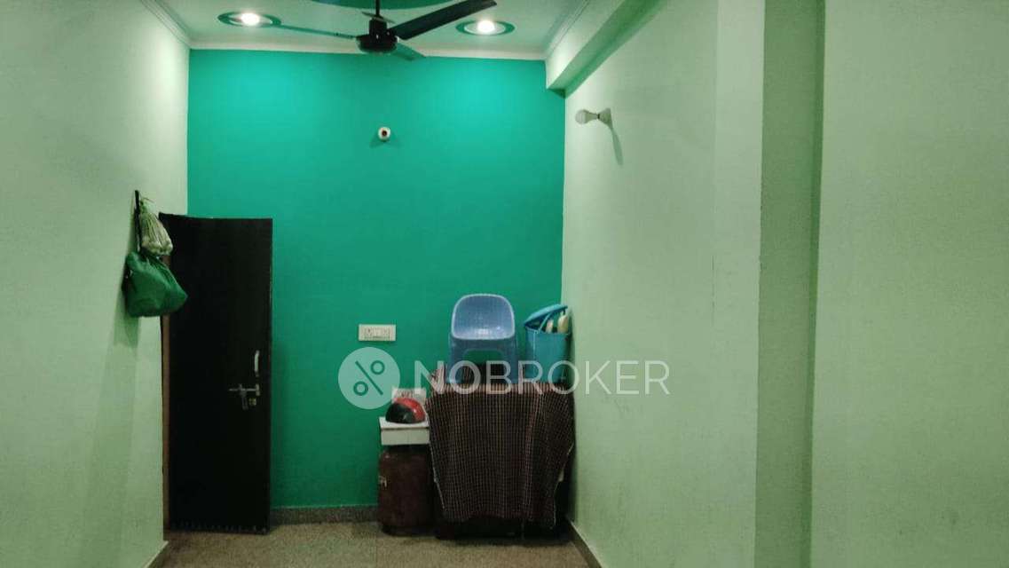 Shop in  Uttam Nagar, Delhi for Rent 