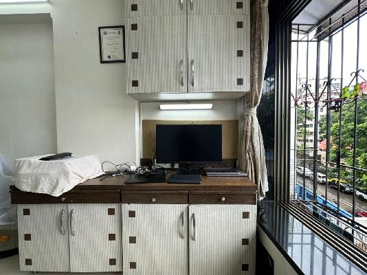 2 BHK Flat In Prabhat Apartment Byculla For Sale  In Byculla