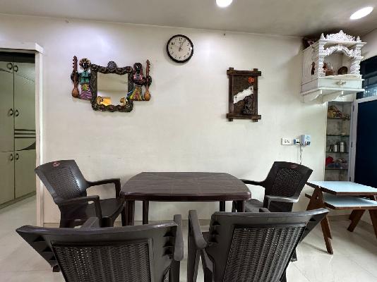 2 BHK Flat In Prabhat Apartment Byculla For Sale  In Byculla