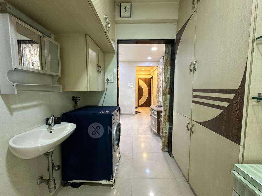 2 BHK Flat In Prabhat Apartment Byculla For Sale  In Byculla