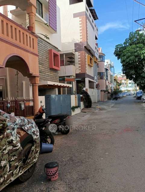 4+ BHK Flat For Sale  In Mathikere