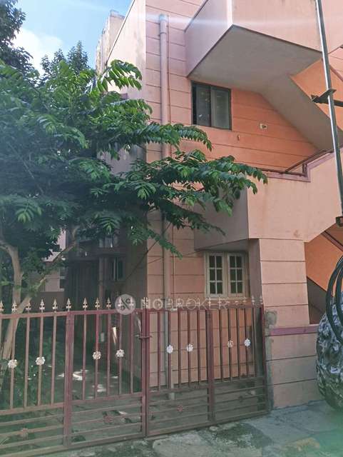 4+ BHK Flat For Sale  In Mathikere
