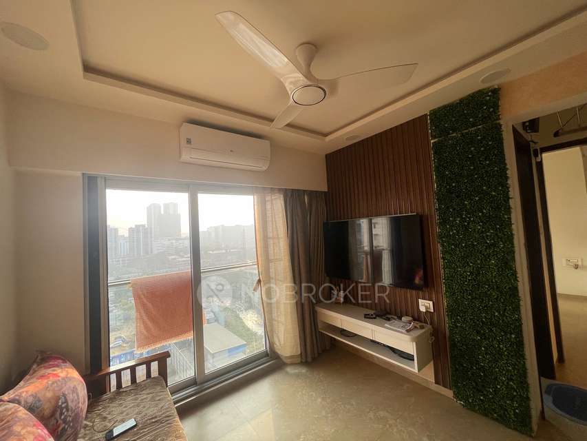 1 BHK Flat In Laxmi Callista for Rent  In Goregaon West, Mumbai