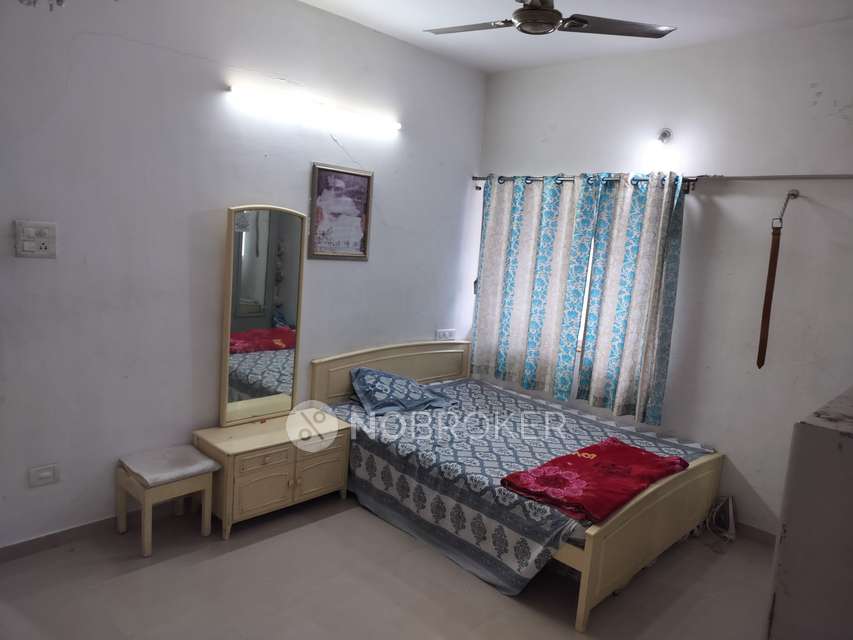 2 BHK Flat In Kumar Palmcrest For Sale  In Pisoli Road