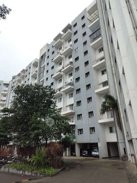 2 BHK Flat In Kumar Palmcrest For Sale  In Pisoli Road