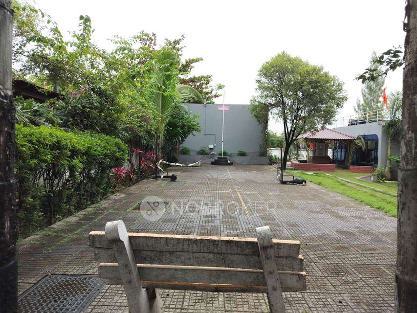 2 BHK Flat In Kumar Palmcrest For Sale  In Pisoli Road