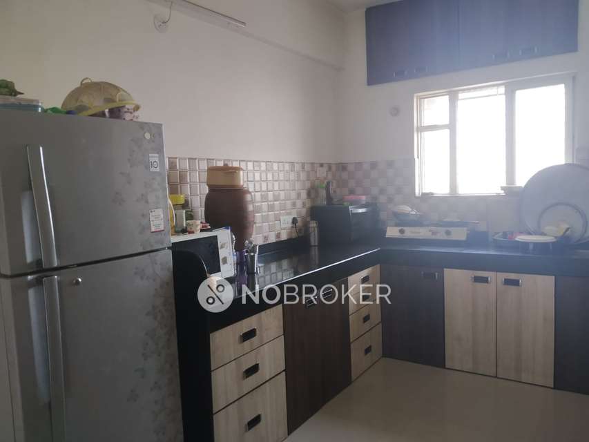 2 BHK Flat In Kumar Palmcrest For Sale  In Pisoli Road