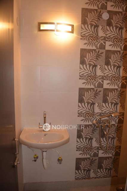 3 BHK Flat For Sale  In Govindpuri Extension