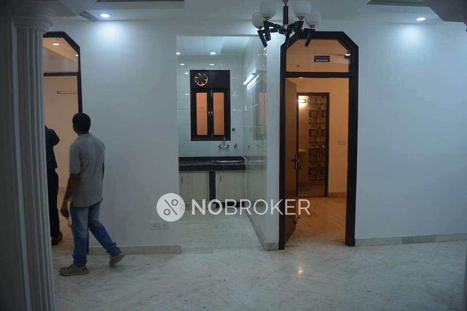 3 BHK Flat For Sale  In Govindpuri Extension