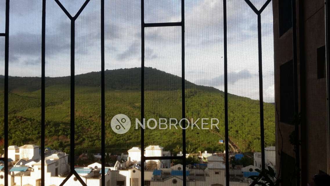 2 BHK Flat In Mantri Serene For Sale  In Goregaon East