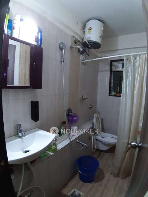 2 BHK Flat In Mantri Serene For Sale  In Goregaon East