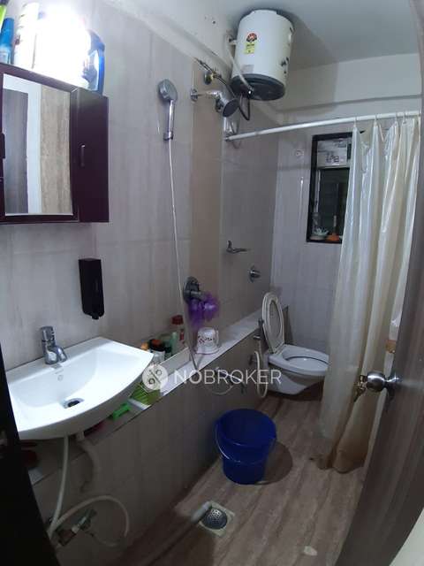 2 BHK Flat In Mantri Serene For Sale  In Goregaon East