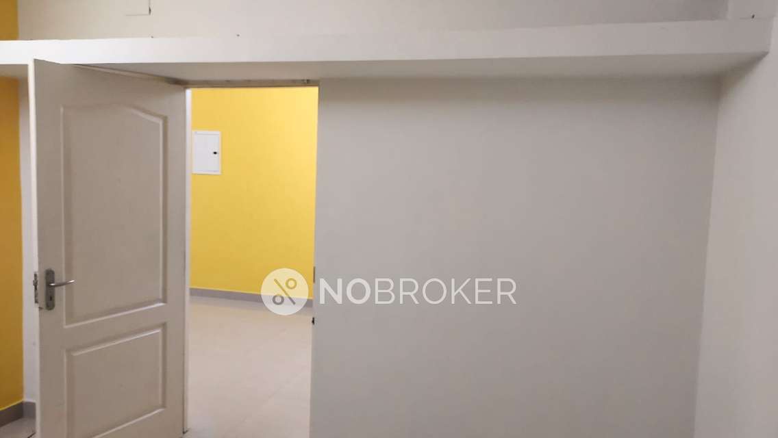 2 BHK Flat In Stepsstone Ethiraj For Sale  In Perungalathur