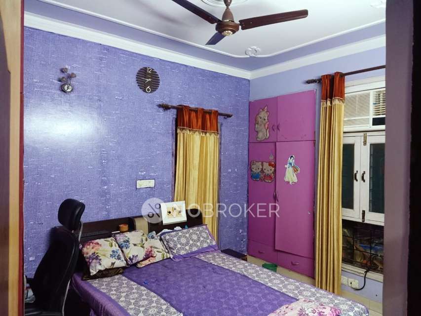 3 BHK Flat In Anand Ashray Society For Sale  In Phi Ii