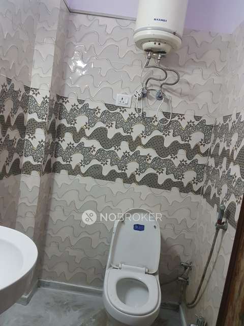 2 BHK Flat For Sale  In Krishna Nagar