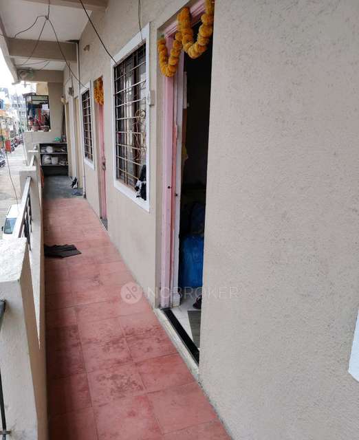 1 RK House for Rent  In Sonal Photo Studio