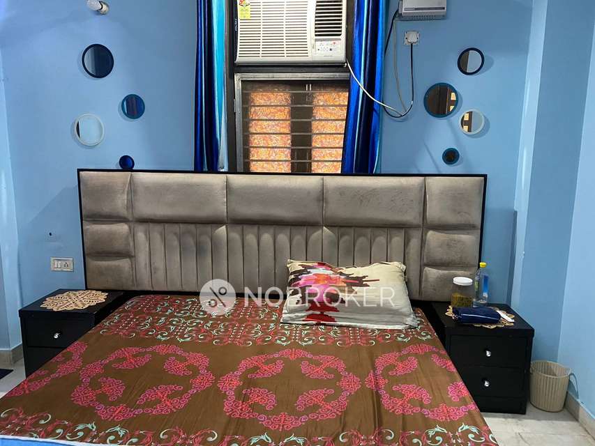 3 BHK Flat In Standalone Building  for Rent  In Pitampura