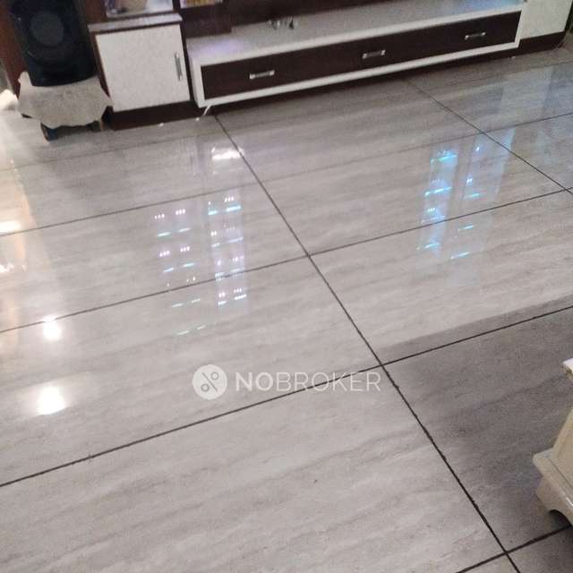 3 BHK Flat For Sale  In Laxmi Nagar