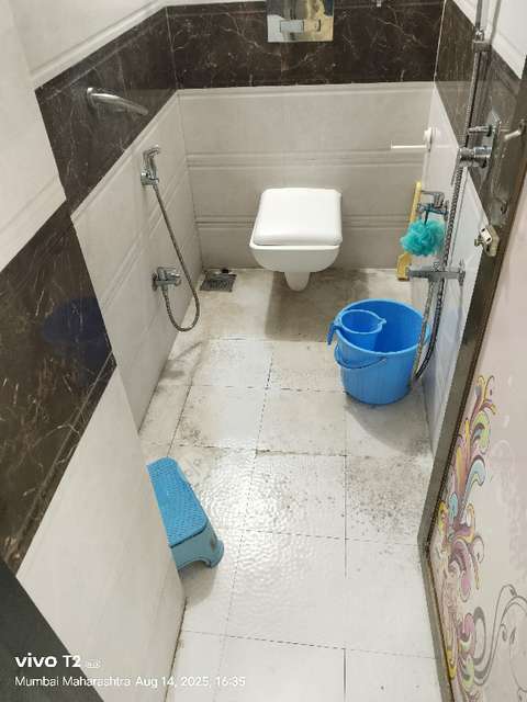 2 BHK Flat In Hira Keshav Chs For Sale  In Ghatkopar West