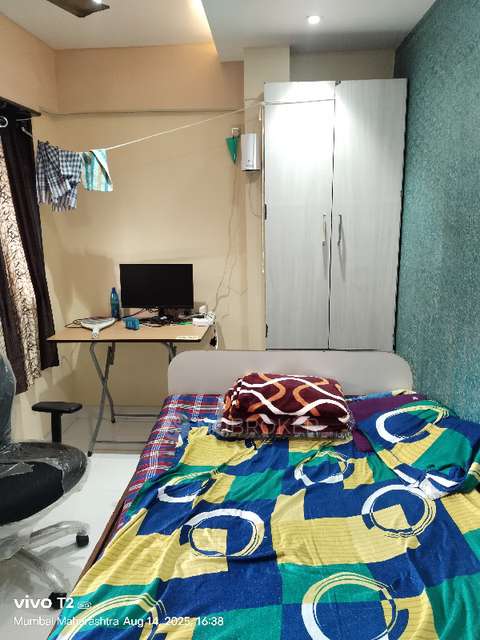 2 BHK Flat In Hira Keshav Chs For Sale  In Ghatkopar West