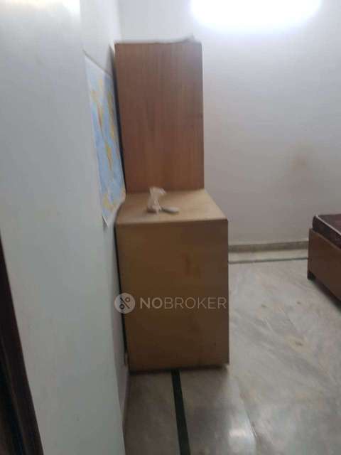 4 BHK Flat In Standalone Building  For Sale  In Patel Nagar