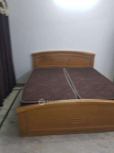 4 BHK Flat In Standalone Building  For Sale  In Patel Nagar