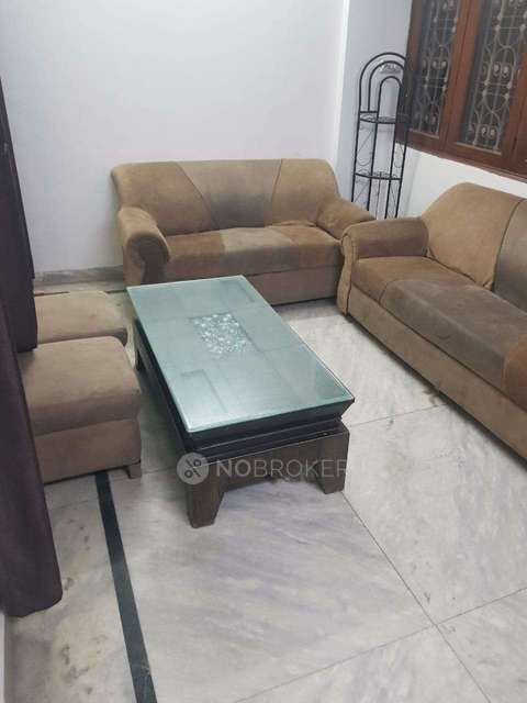 4 BHK Flat In Standalone Building  For Sale  In Patel Nagar