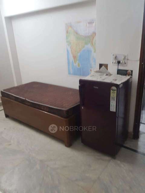 4 BHK Flat In Standalone Building  For Sale  In Patel Nagar